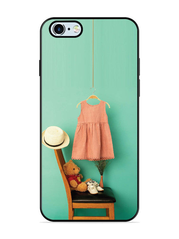 iPhone 6 Trendy dress for girl near toy bear