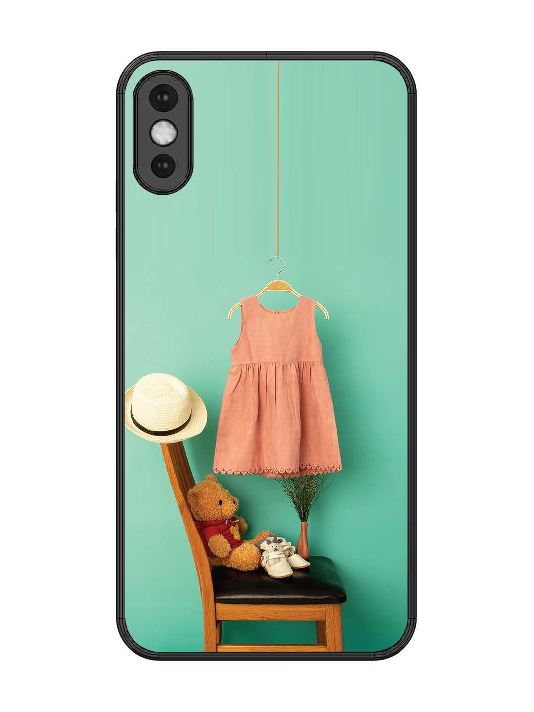 iPhone XS Max Trendy dress for girl near toy bear