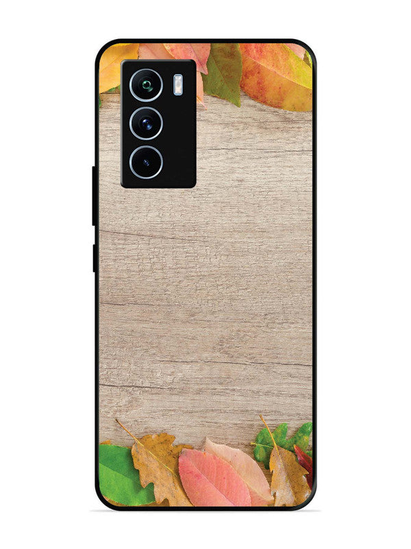 iQoo 9 SE Autumn Leafs On Wooden Table
