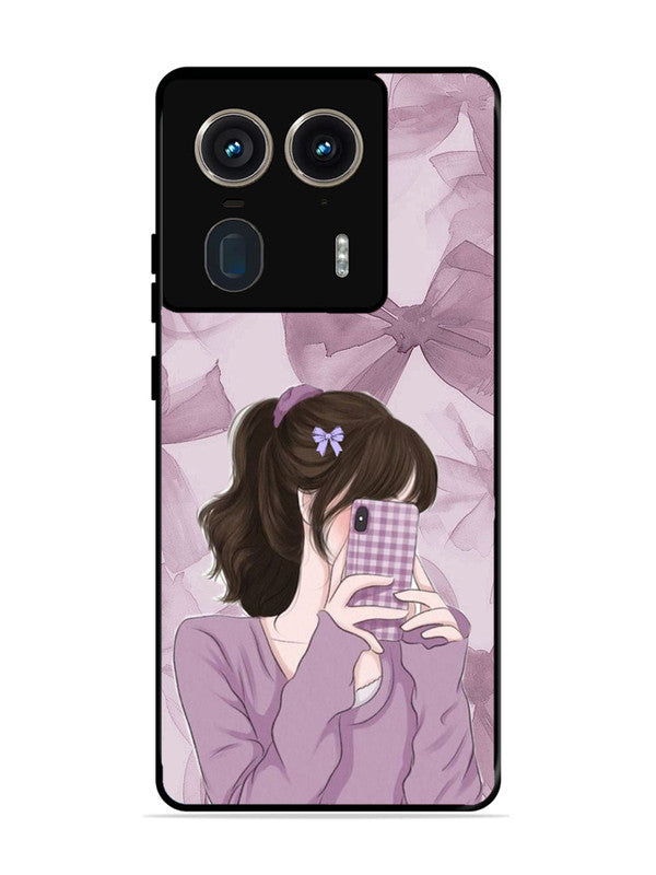Motorola Edge 50 Ultra Pinky Girl taking selfie