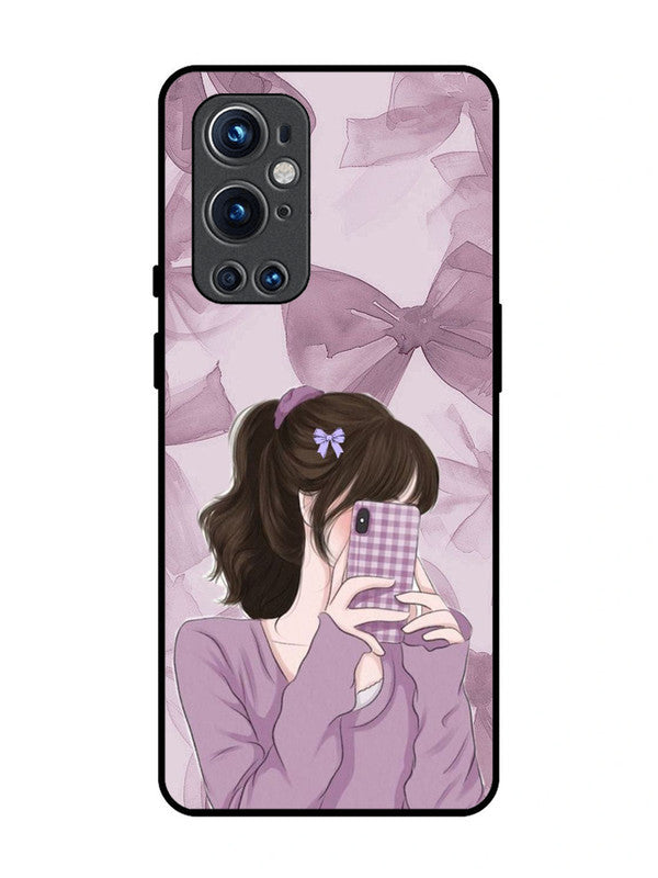 OnePlus 9 Pro Pinky Girl taking selfie