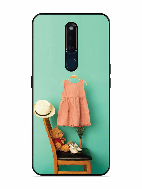 Oppo F11 Pro Trendy dress for girl near toy bear