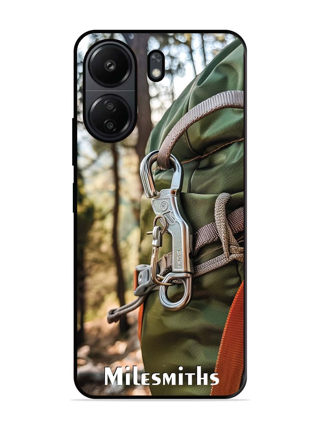 Poco C65 Hiking Gear Close-up