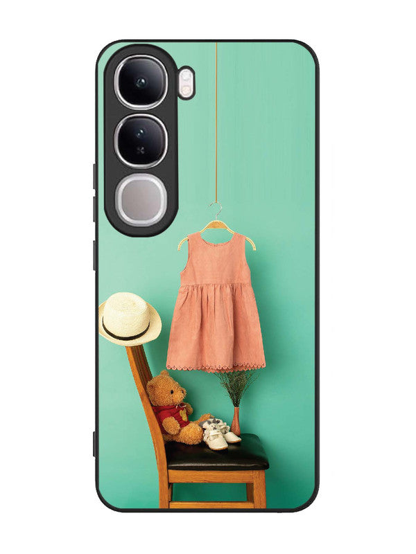 Vivo V40 Lite Trendy dress for girl near toy bear