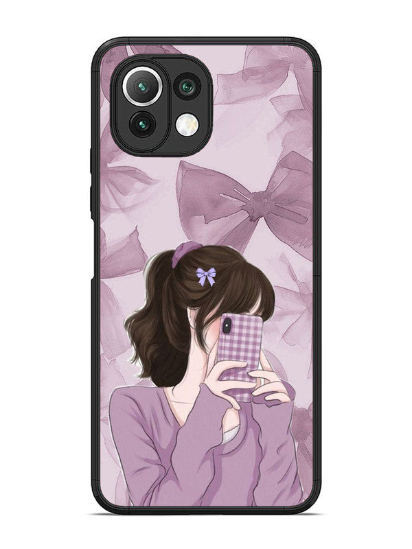 XIAOMI MI 11 Lite Pinky Girl taking selfie