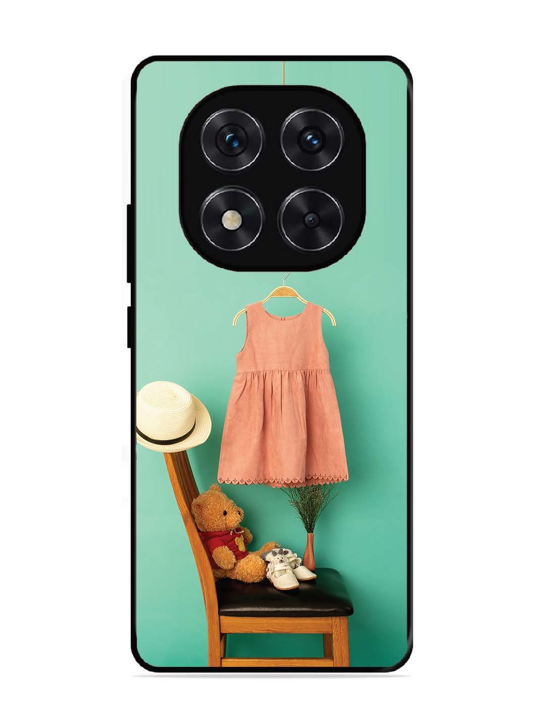 Xiaomi Redmi Note 14 Pro Plus 5G Trendy dress for girl near toy bear
