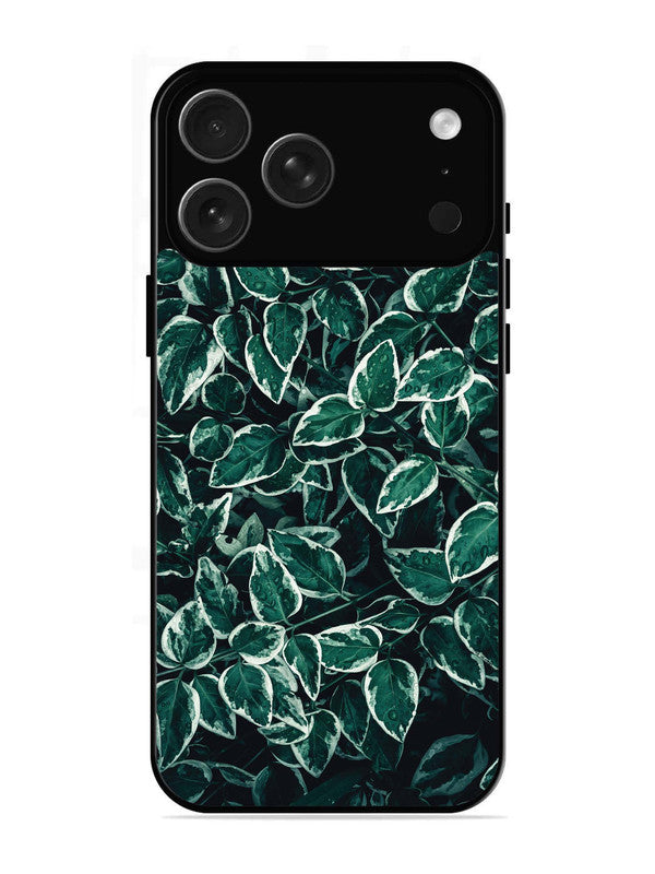 iPhone 17 Pro Green Oasis Leafs