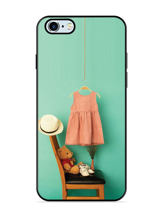 iPhone 6 Trendy dress for girl near toy bear