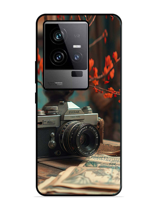 iQoo 11 5G Retro Camera