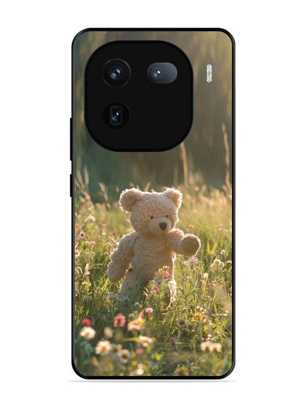 iQoo 12 5G Teddy Bear Outdoors