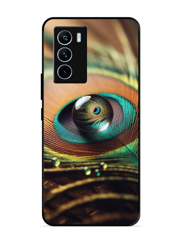 iQoo 9 SE Water Drop On Peacock Feather