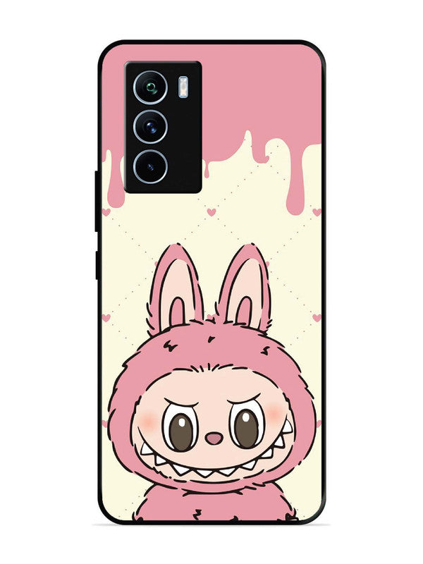 iQoo 9 SE Labubu Closeup Pink