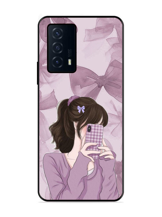 iQoo Z5 5G Pinky Girl taking selfie