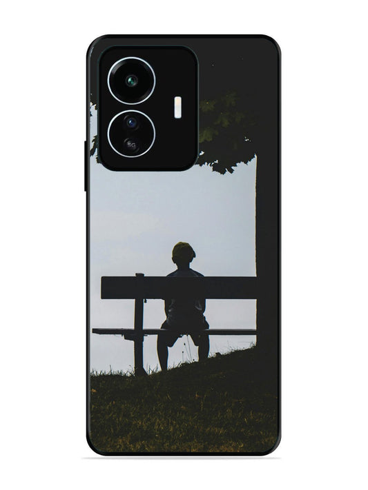 Iqoo Z6 Lite Alone under the Baniyan Tree