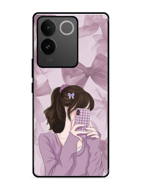 iQoo Z7 Pro 5G Pinky Girl taking selfie