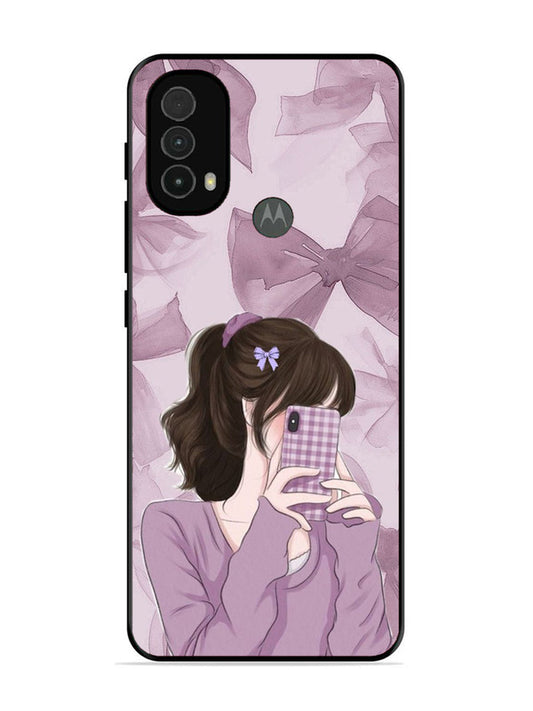 Motorola Moto E40 Pinky Girl taking selfie