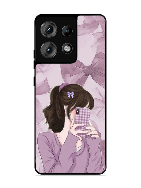 Motorola Edge 50 Pro Pinky Girl taking selfie