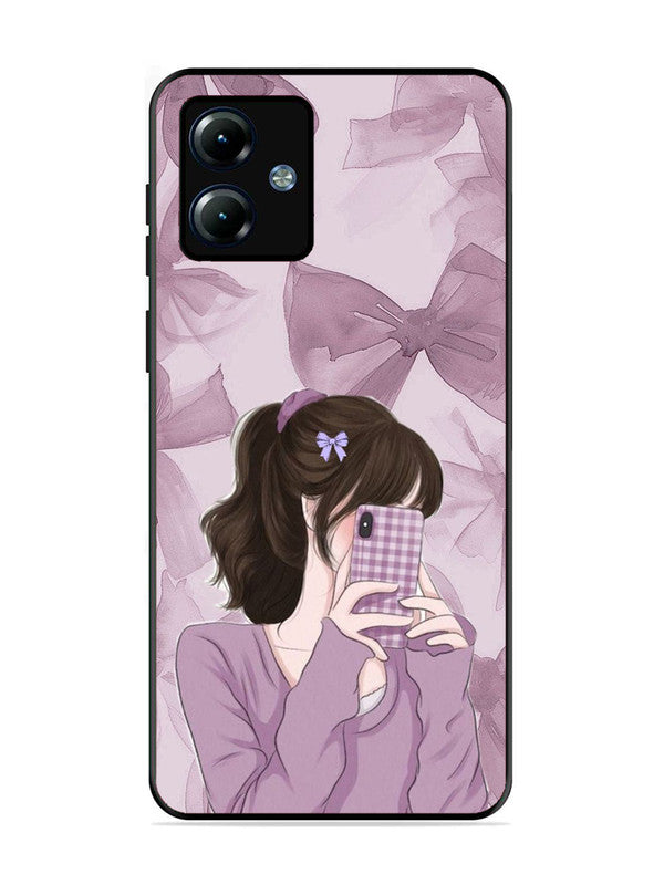 Motorola Moto G14 Pinky Girl taking selfie