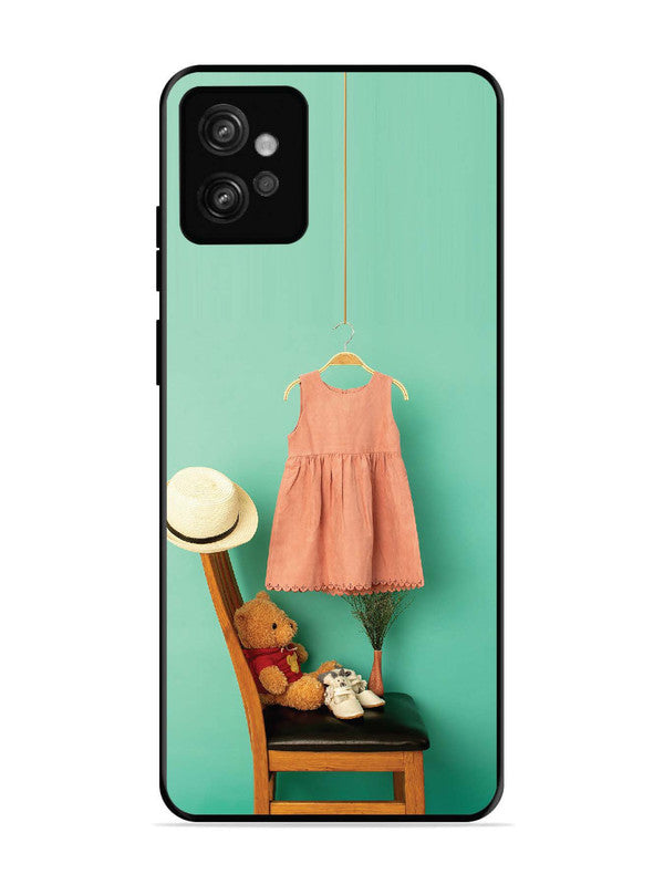 Motorola Moto G32 Trendy dress for girl near toy bear