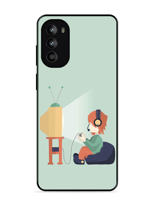 Motorola Moto G62 5G Kid Playing Game