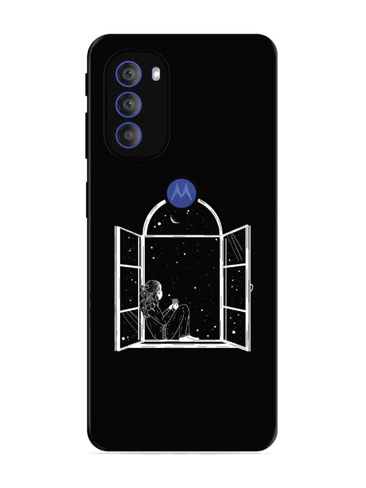 Motorola Moto G71 5G Little Girl on Window