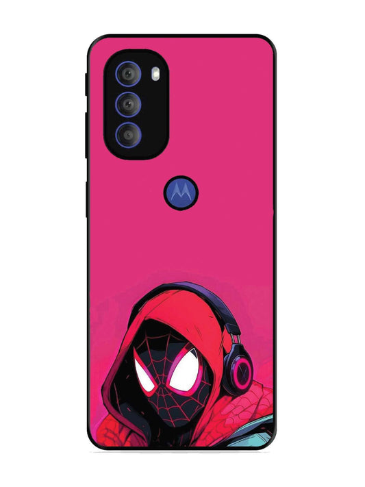 Motorola Moto G71 5G Spidey Listening Music