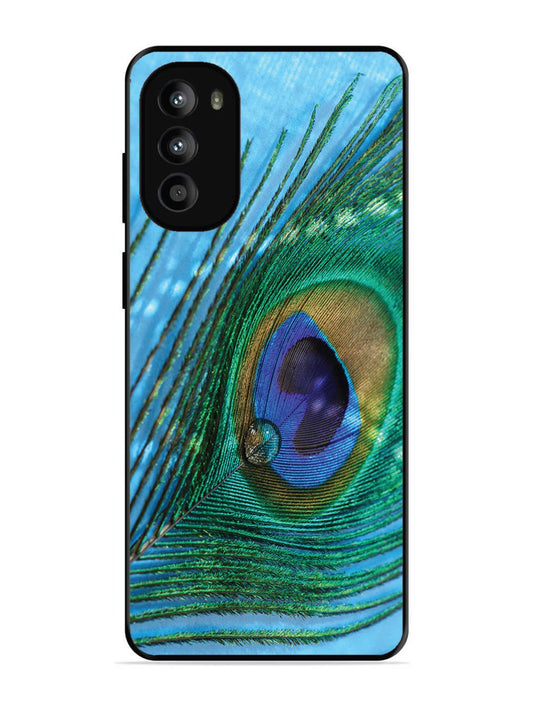 Motorola Moto G82 A drop on Peacock Feather
