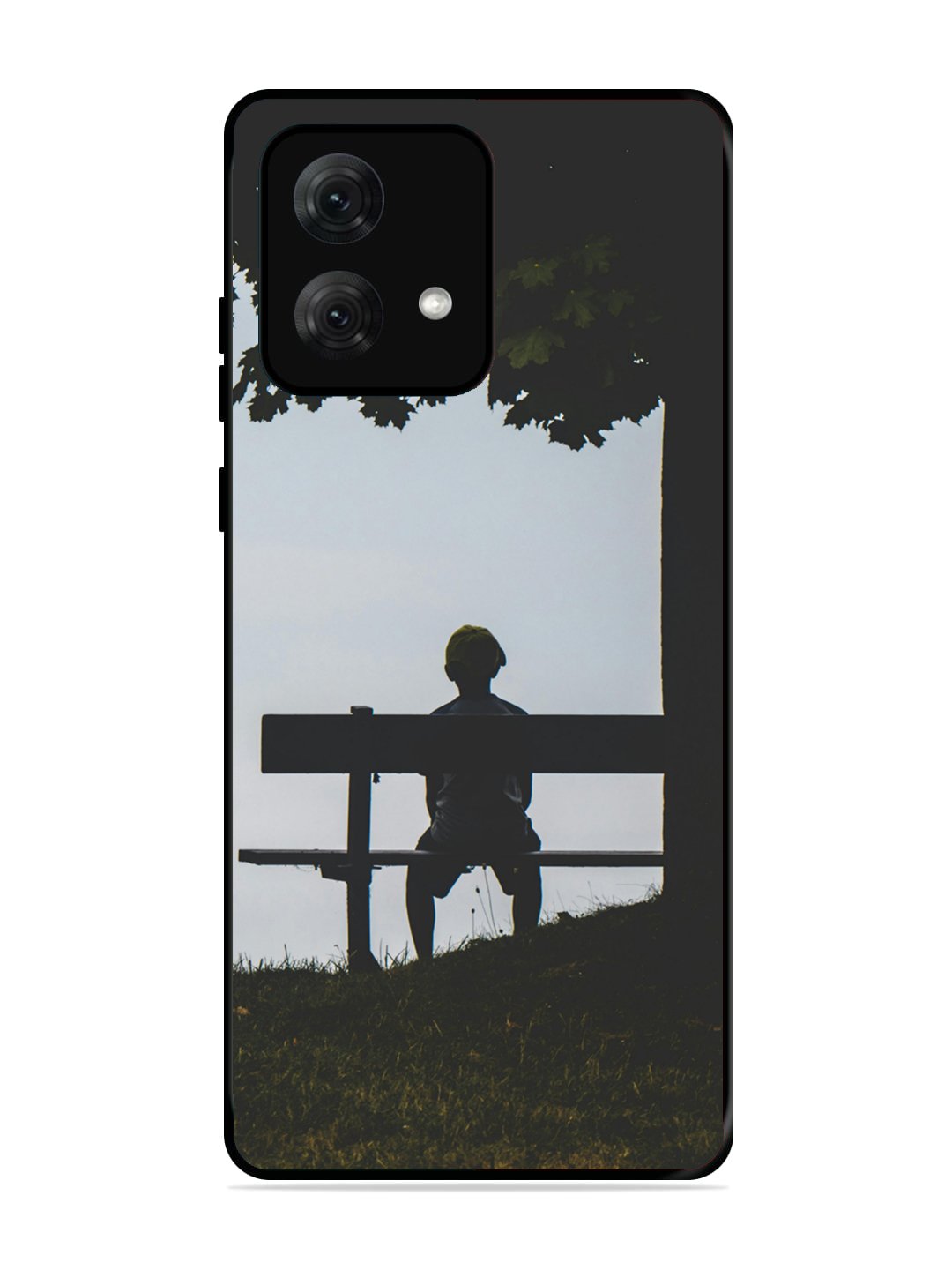 Motorola Moto G84 Alone under the Baniyan Tree