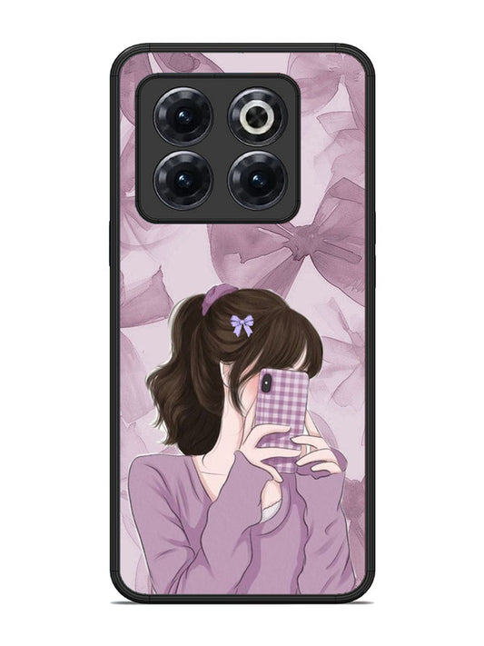 OnePlus 10T Pinky Girl taking selfie