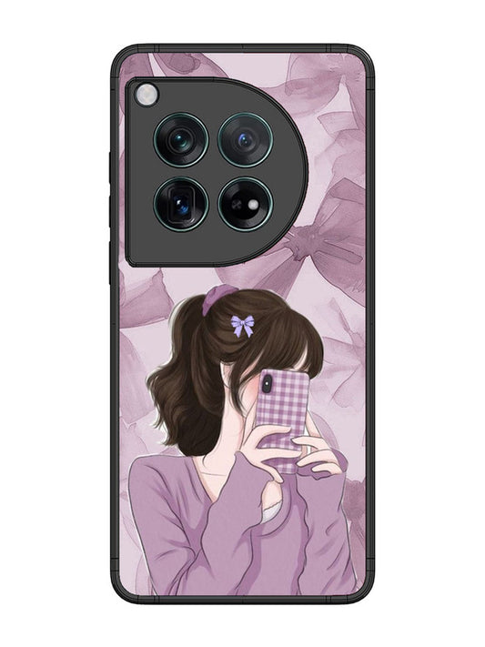 OnePlus 12 Pinky Girl taking selfie