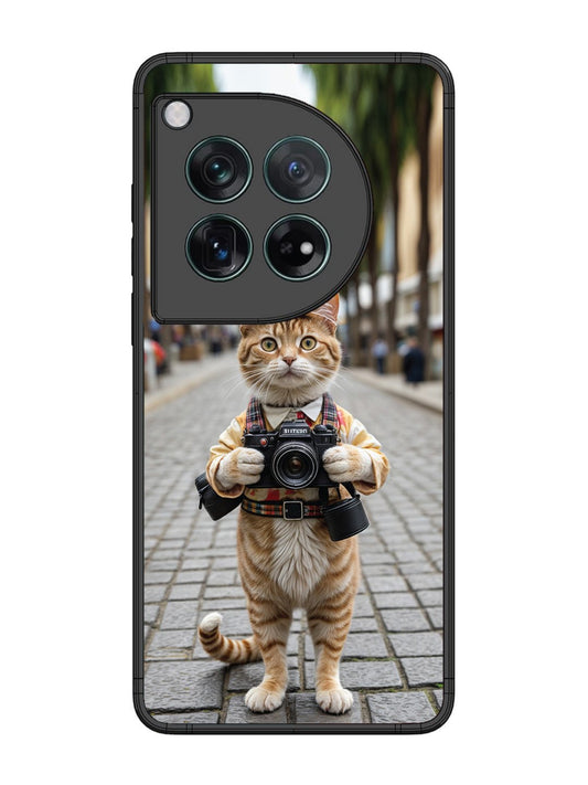 OnePlus 12 Cat as Cameraman