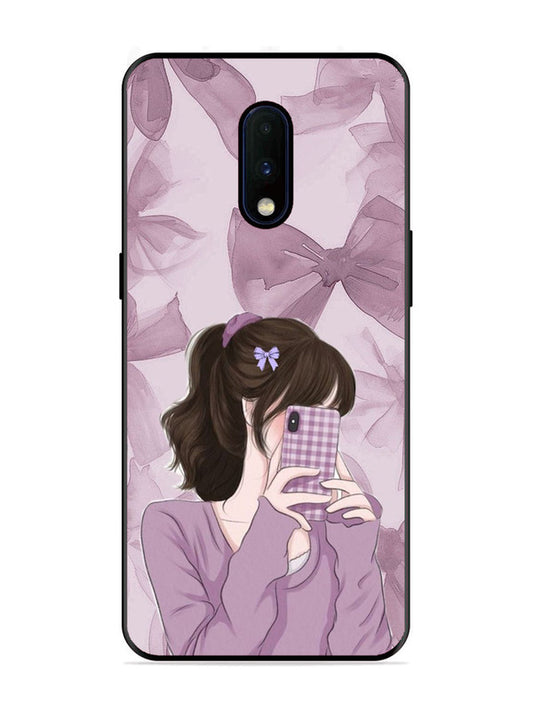 OnePlus 7 Pinky Girl taking selfie