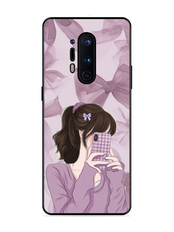 OnePlus 8 Pro Pinky Girl taking selfie