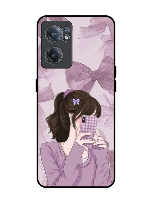 OnePlus Nord CE 2 5G Pinky Girl taking selfie