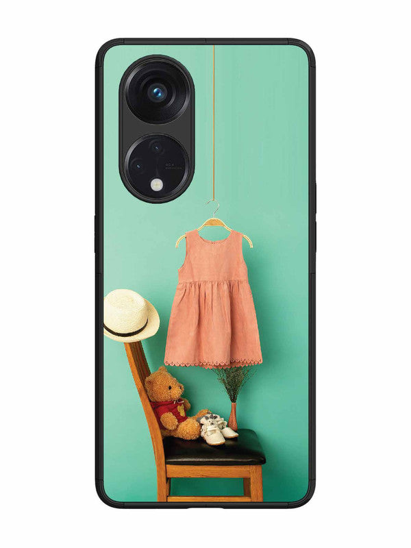 Oppo RENO 8T 5G Trendy dress for girl near toy bear