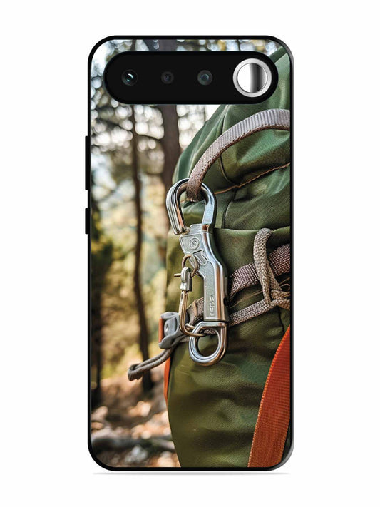 realme 16 Hiking Gear Close-up