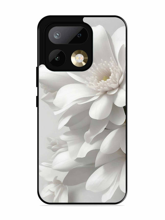 realme 16 Pro Soft Focus Purity white Flower