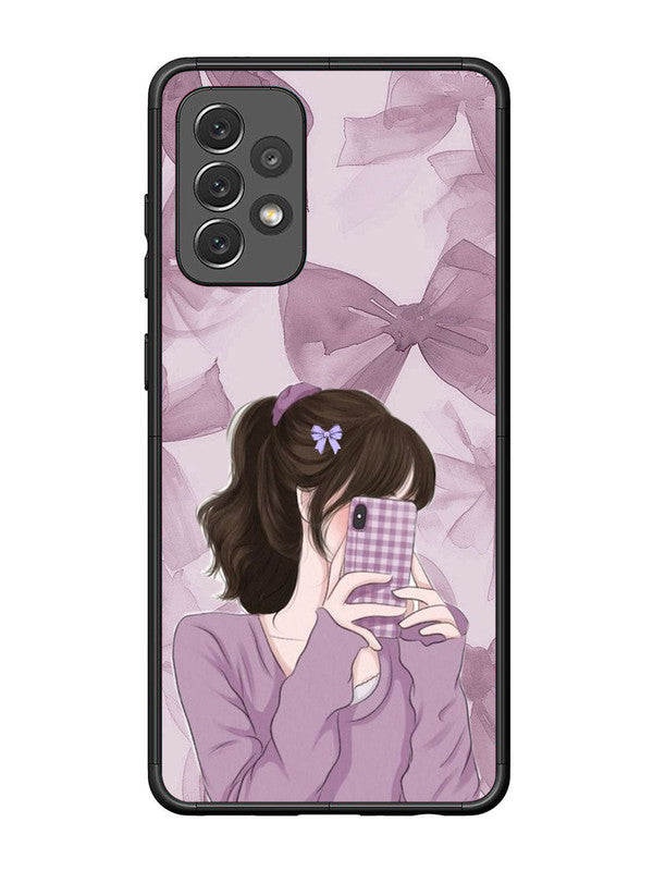 Samsung Galaxy A72 Pinky Girl taking selfie