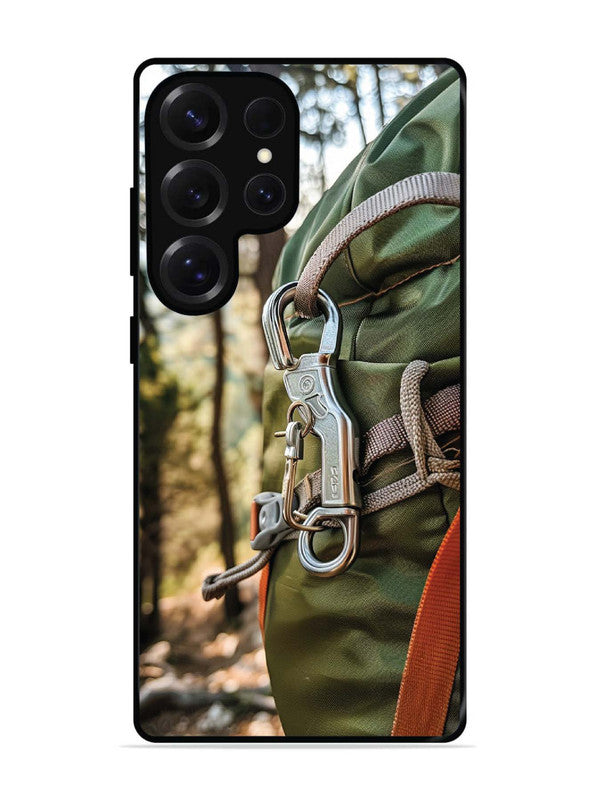 Samsung Galaxy S25 Ultra Hiking Gear Close-up