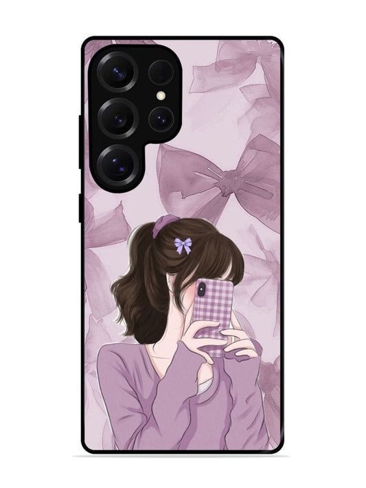 Samsung Galaxy S25 Ultra Pinky Girl taking selfie