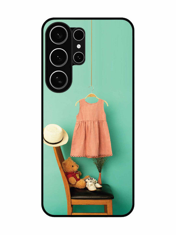 Samsung Galaxy S26 Ultra 5G Trendy dress for girl near toy bear
