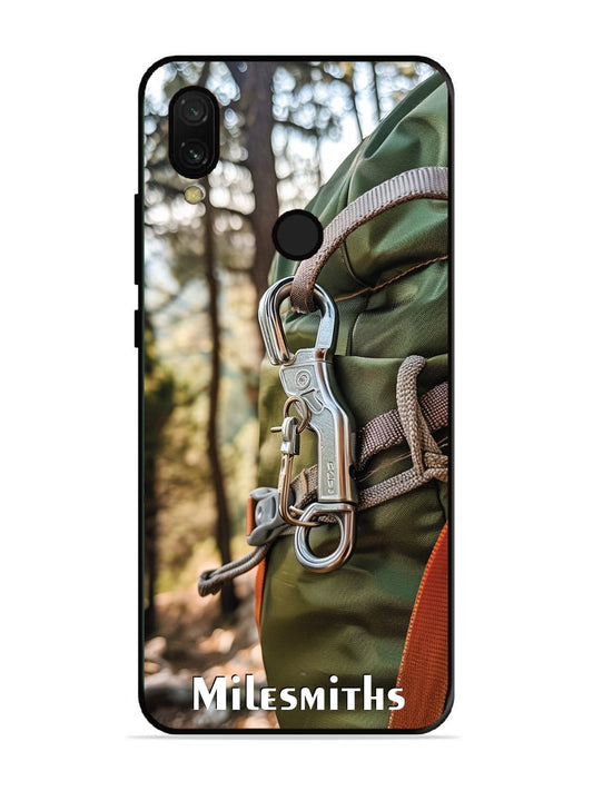 Xiaomi Redmi 7 Hiking Gear Close-up