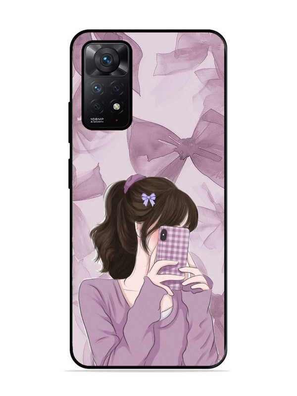 XIAOMI Redmi Note 11 4G Pinky Girl taking selfie