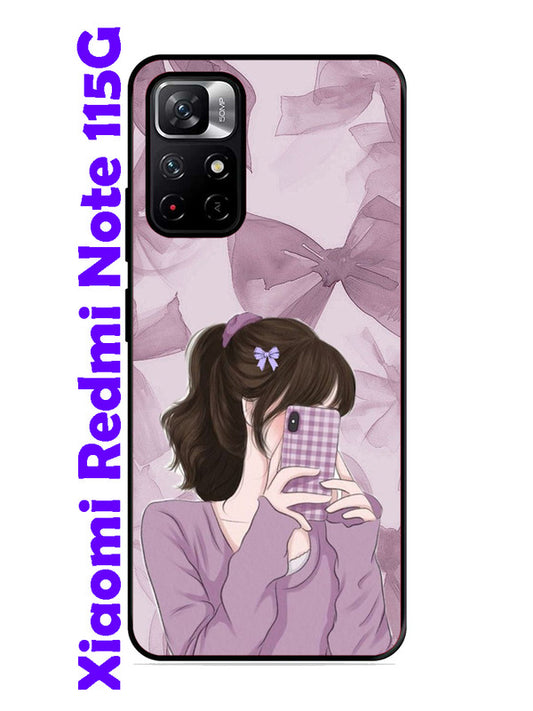 XIAOMI Redmi Note 11 5G Pinky Girl taking selfie