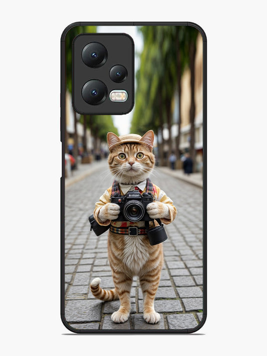 Xiaomi Redmi Note 12 5G Cat as Cameraman